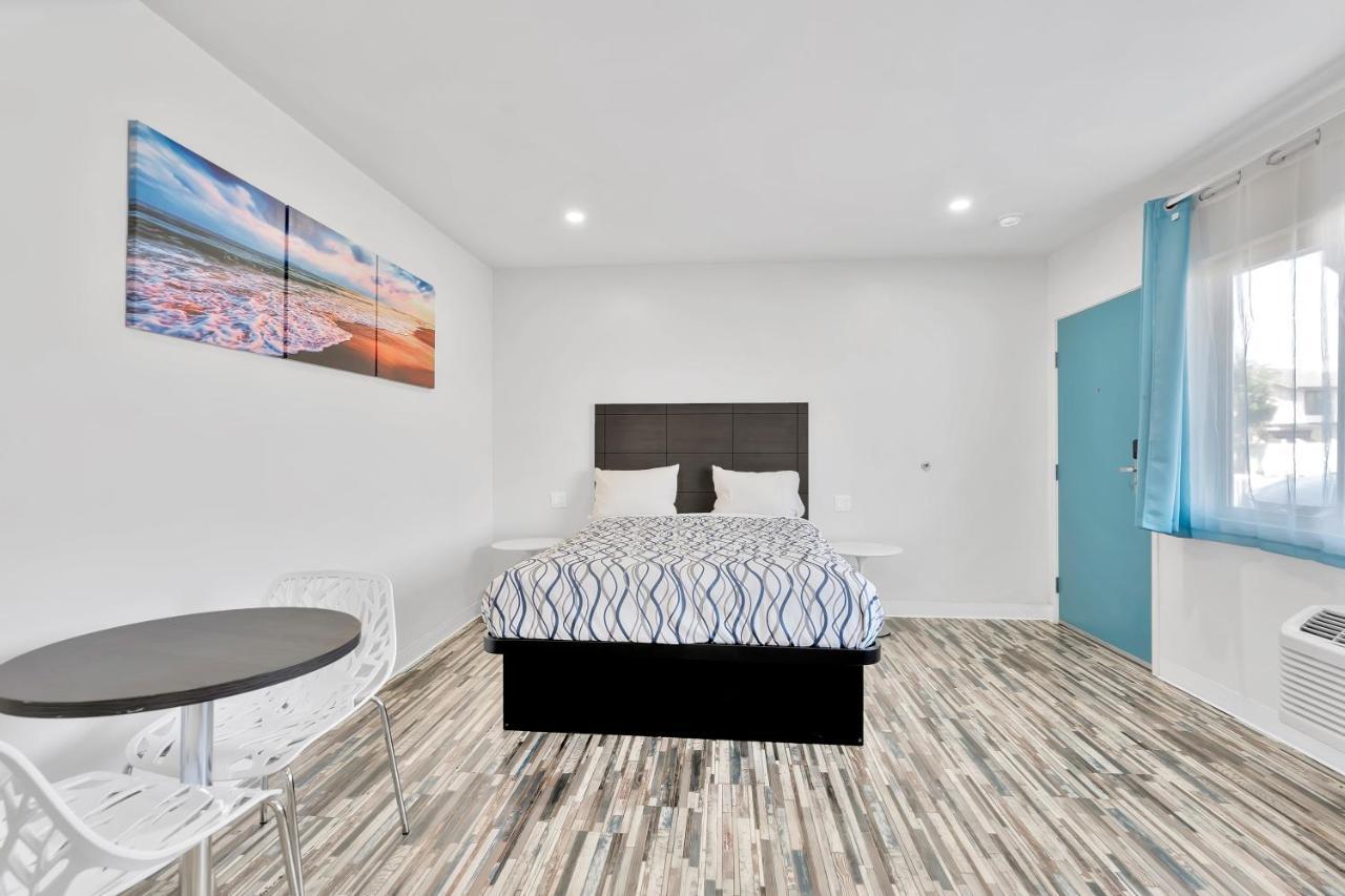 Tradewinds Motel Lakewood Exterior foto